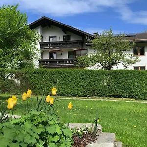 Irmengard Apartment